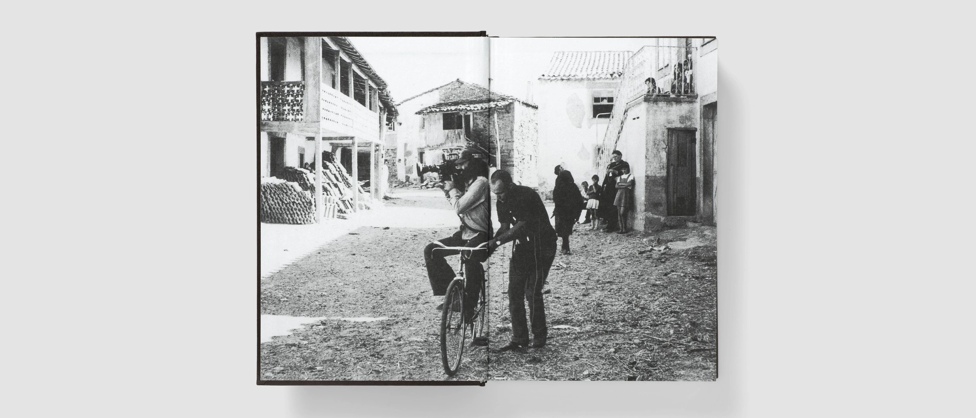 O Lugar dos Ricos e dos Pobres no Cinema e na Arquitectura em Portugal